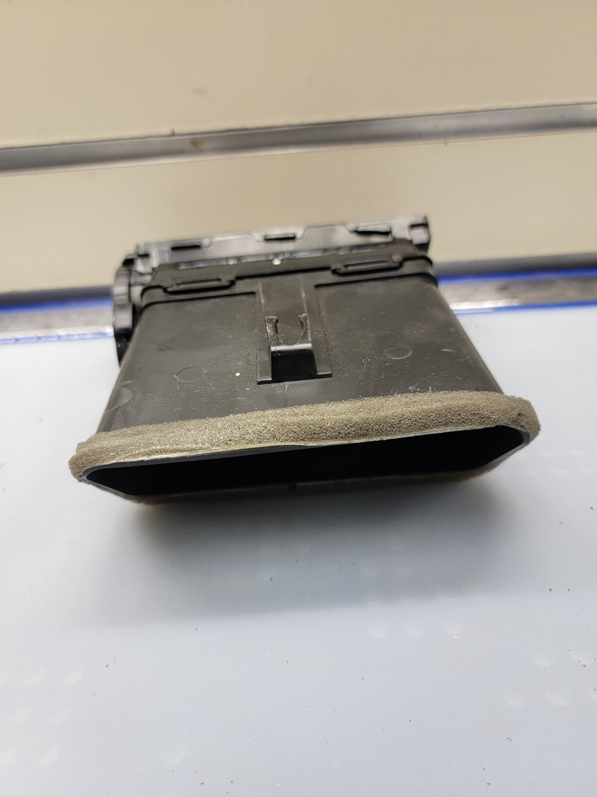 🔥06-09 Ford Fusion Mercury Milan Air Vent Center Dash Storage Comp Right Side