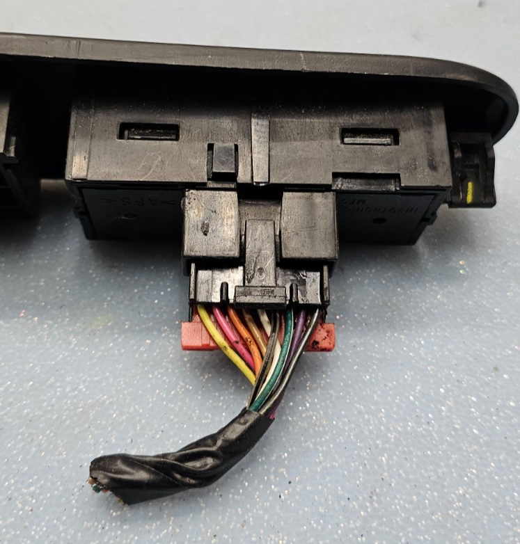 🔥00-05 LeSabre Passenger Door Window Switch Climate Temperature Control Black