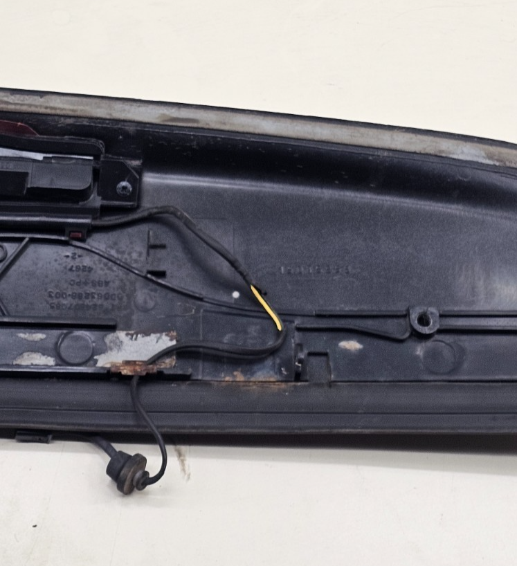 🔥2002-2009 Chevrolet Trailblazer Rear Hatch Spoiler Brake Light Silver OEM SP2