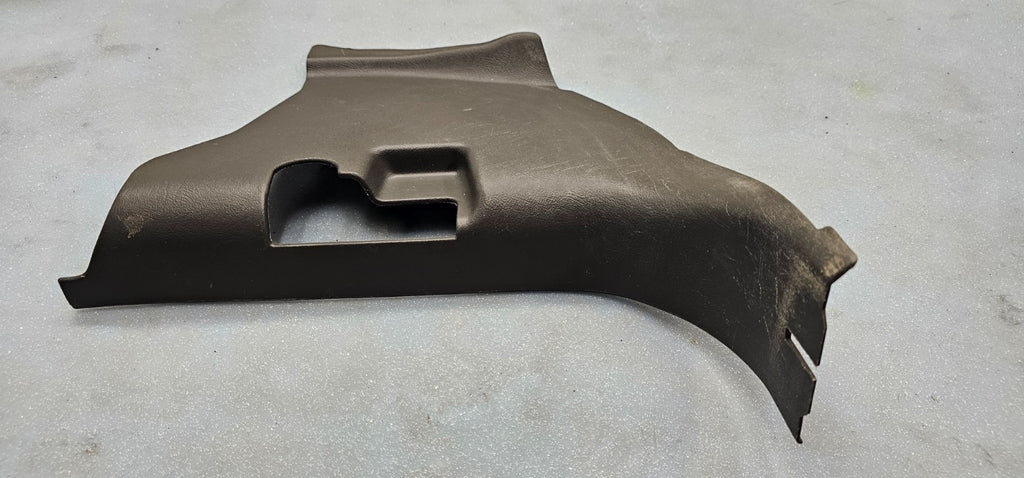 🔥99-06 SILVERADO SIERRA LEFT DRIVER KICK LOWER TRIM PANEL HOOD PROP BLACK