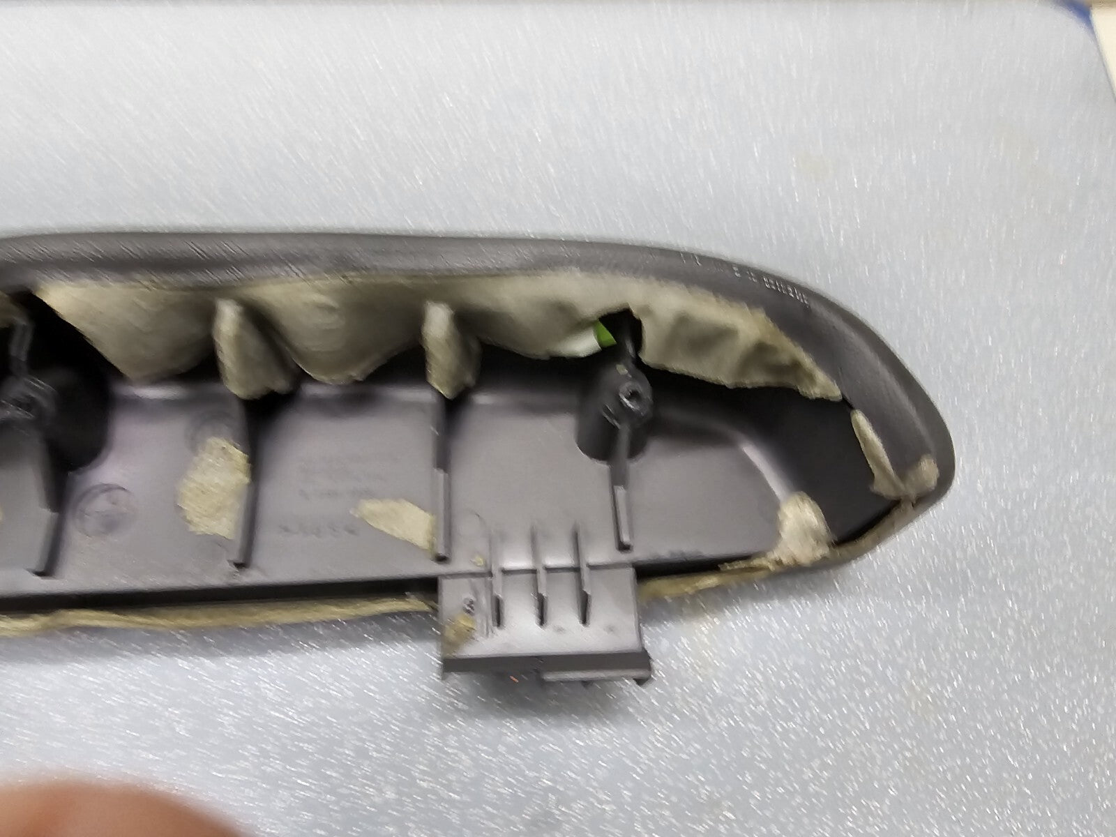 🔥03-06 Chevy GMC Silverado Tahoe Front Right Door Armrest Handle Graphite H2