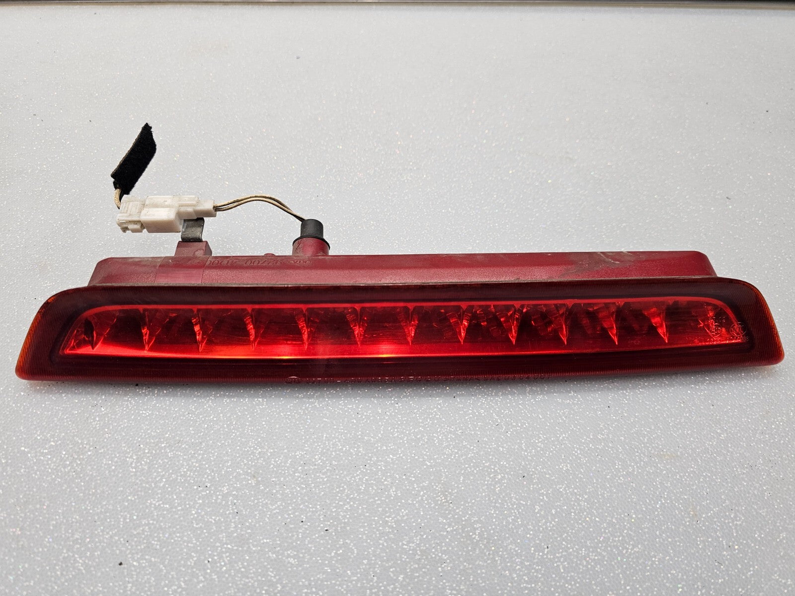 🔥2006-2014 KIA SEDONA HIGH MOUNT THIRD BRAKE LIGHT TAIL LIGHT STOP LAMP LED