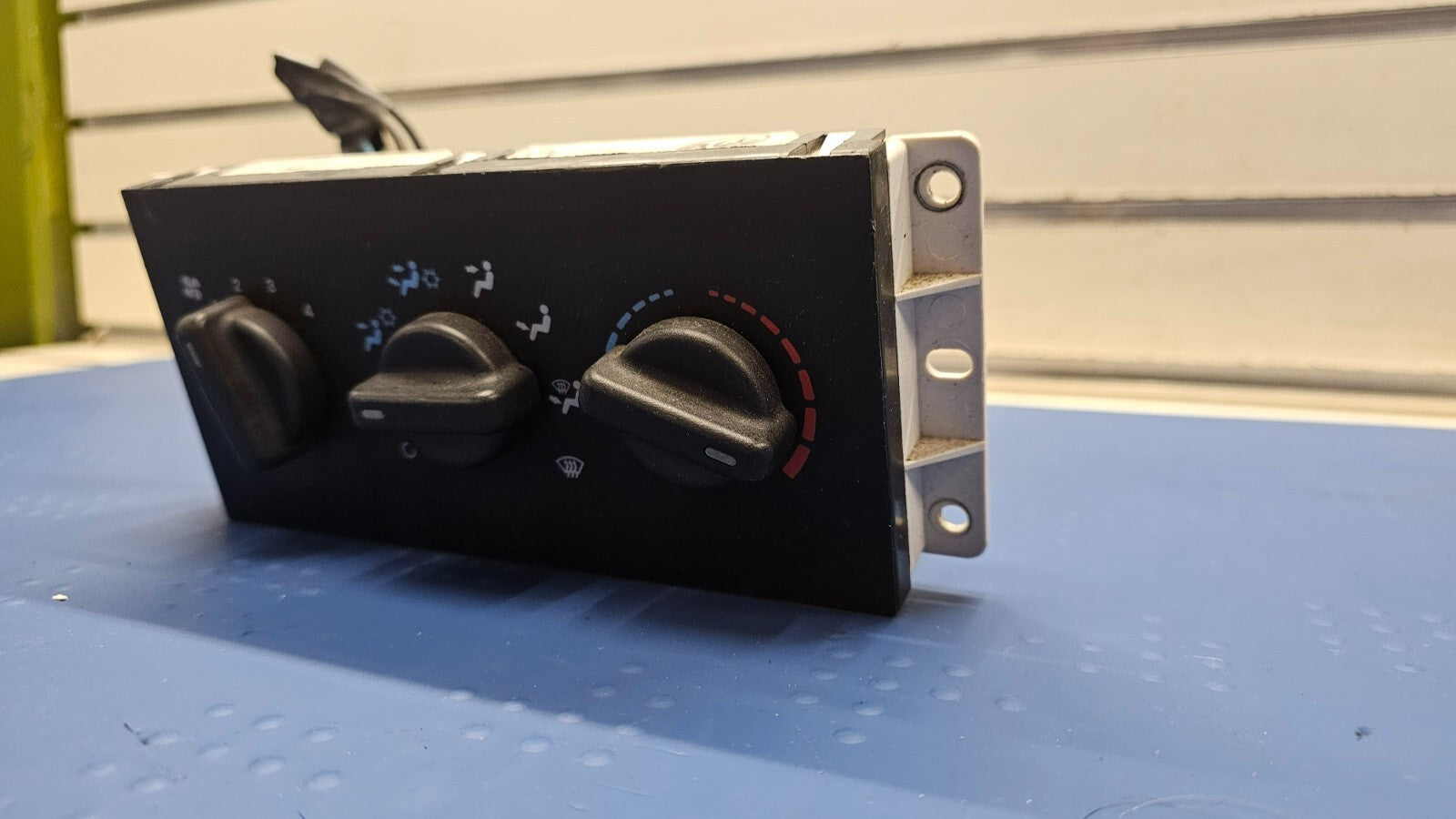 99-01 JEEP CHEROKEE DASH AC HEATER TEMPERATURE CLIMATE CONTROL UNIT CONDITIONER