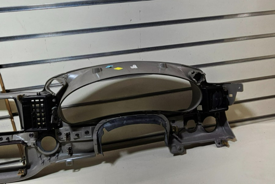 🔥00-05 IMPALA Dash INSTRUMENT Cluster Bezel Radio Speedo Gauge Trim Gray