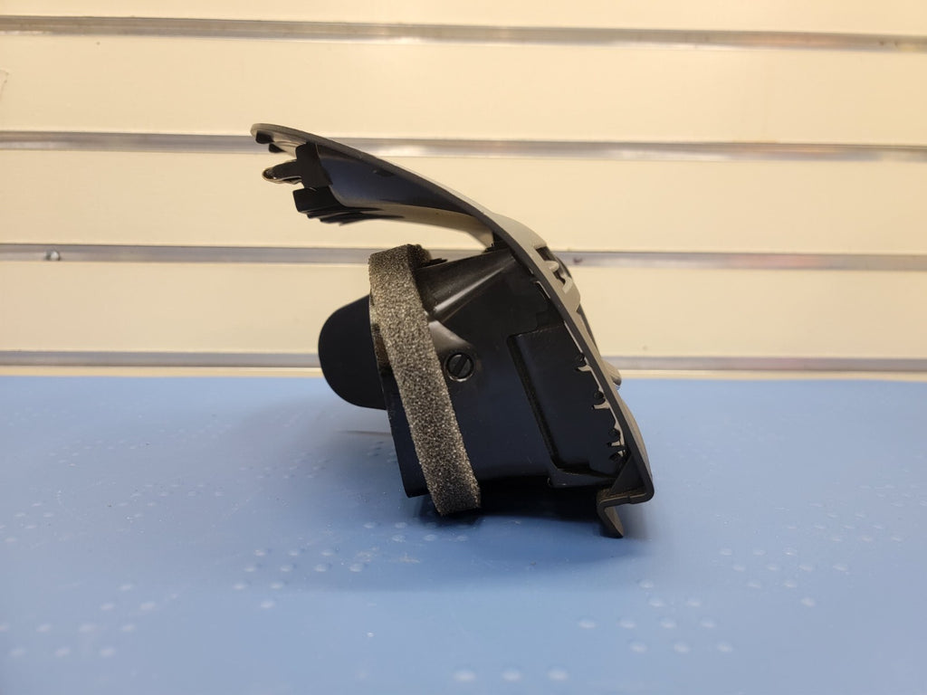 🔥07 - 09 Saturn Aura Air Vent Grille Nozzle Dash Board Switch Hazard Oem Grey