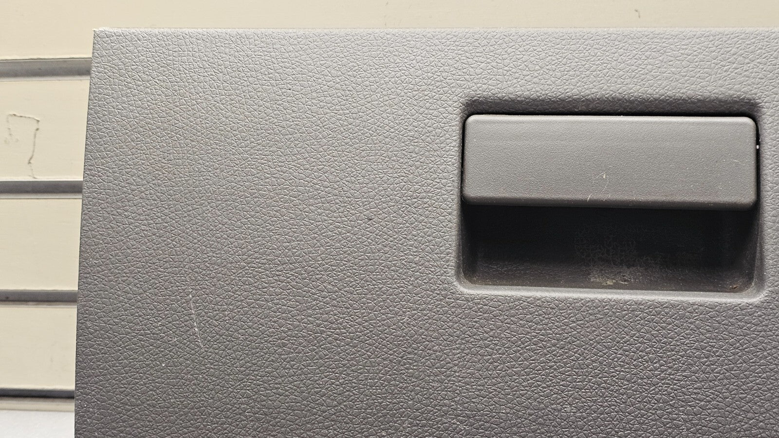 🔥07-10 Ford Edge Glove Box Dash Compartment OEM Black