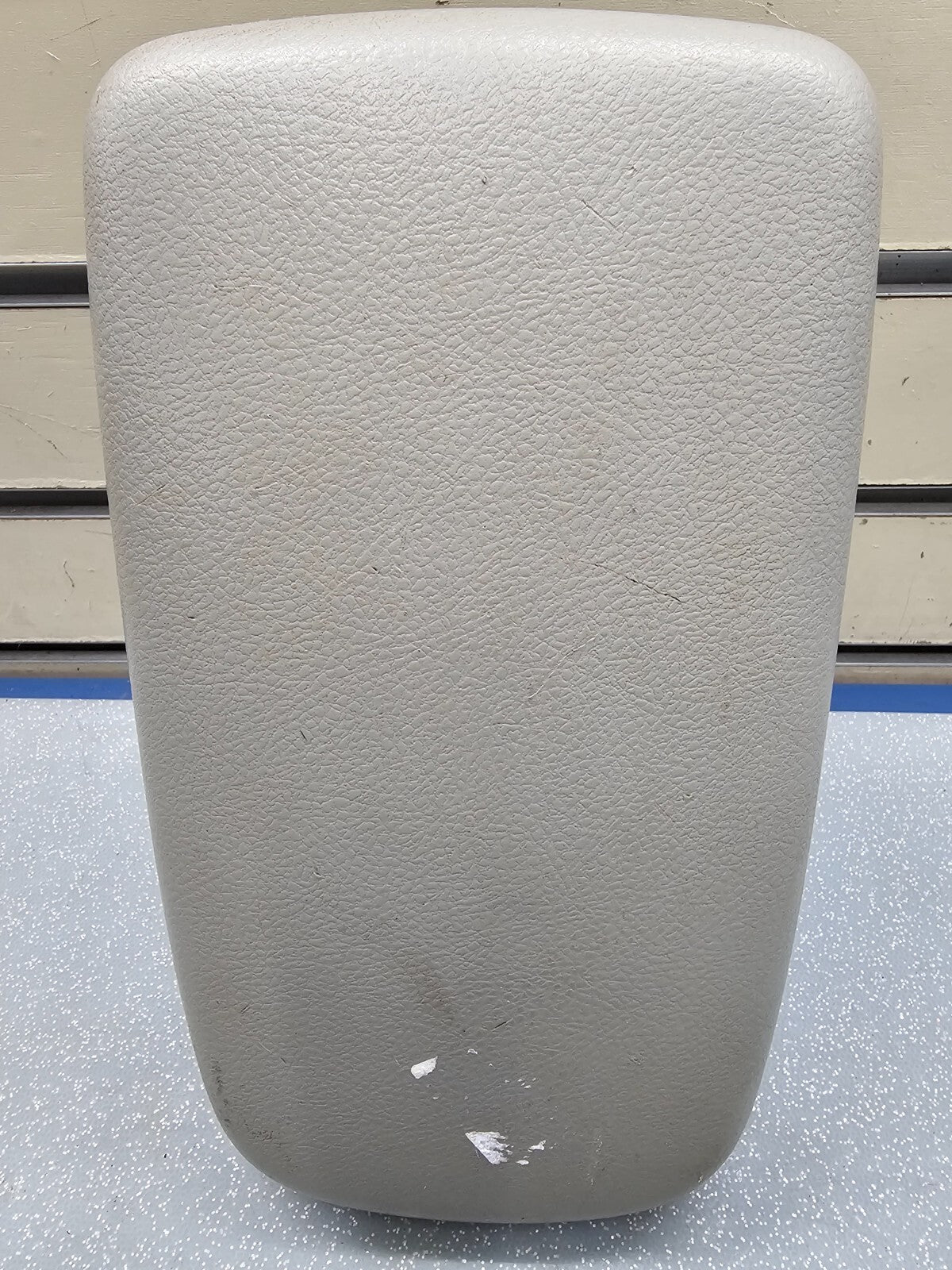 06-12 Toyota RAV4 Center Console Armrest Lid Cover Top Leather Assembly LT GRAY