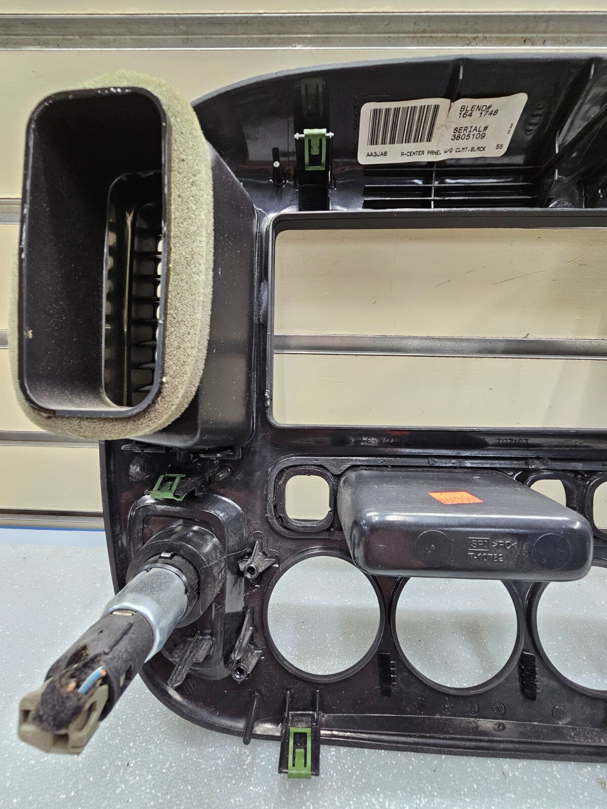 🔥2001-2007 FORD ESCAPE CENTER DASH RADIO A/C CLIMATE TRIM BEZEL BLACK OEM