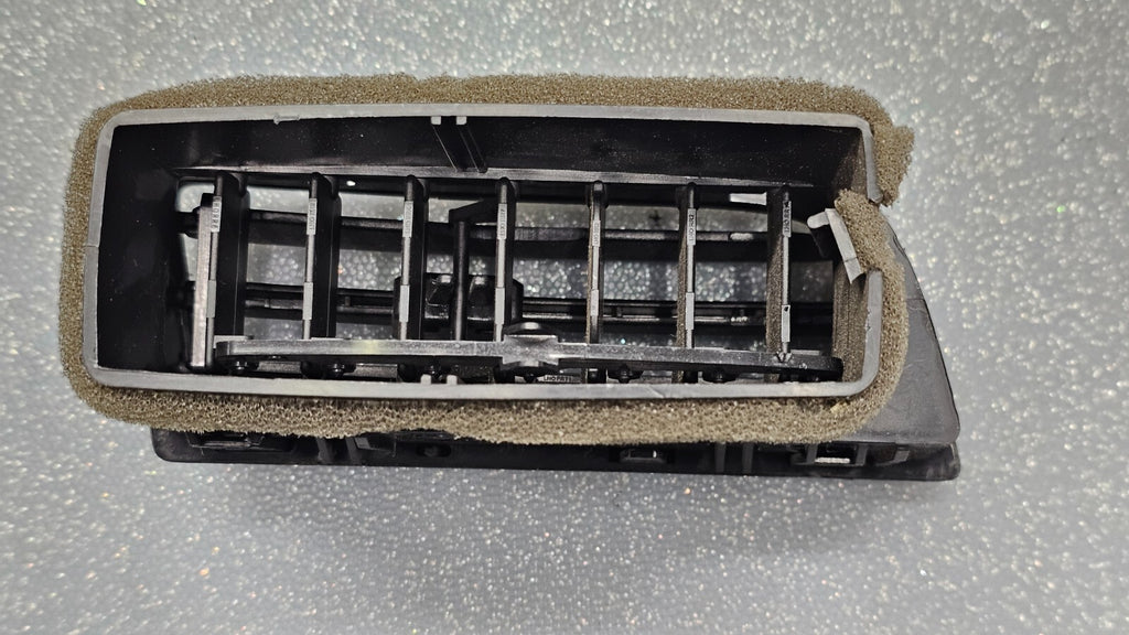 🔥08-11 Ford Focus Dash Left Driver Air Vent A/C AC Heater Panel Grille Black