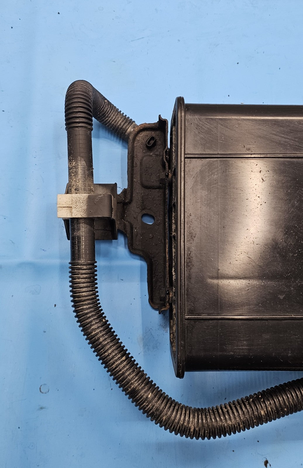 12-13 TOYOTA COROLLA FUEL VAPOR CHARCOAL EVAP EMMISION CANISTER ASSEMBLY GENUINE