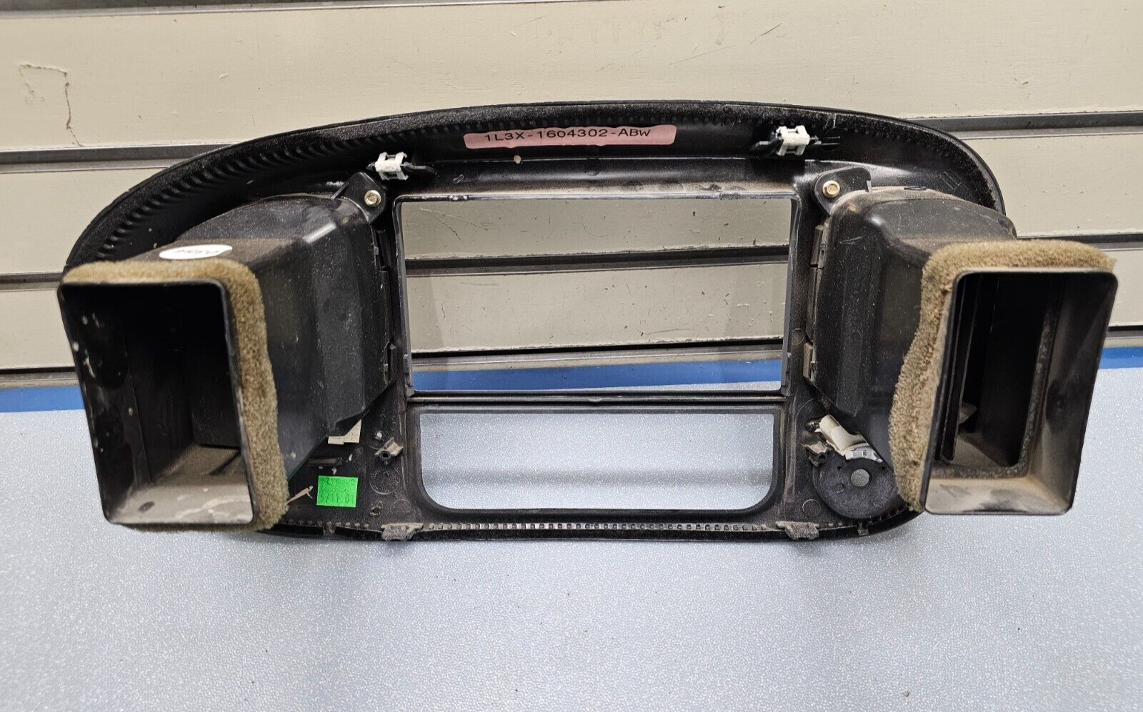 🔥97-03 Ford F150 Center Dash Radio Climate Trim Stereo BEZEL Panel Line GRAY