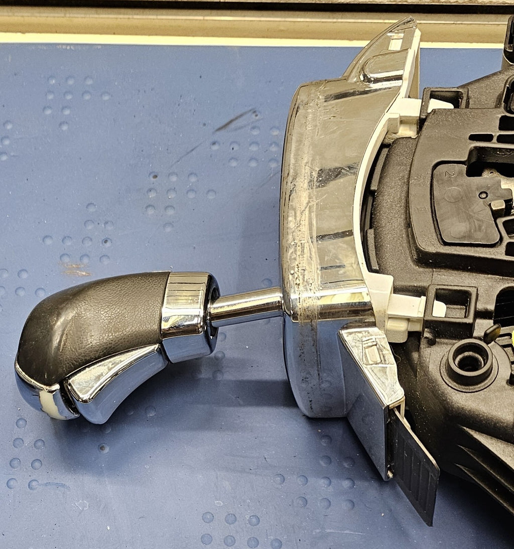 🔥2003 - 2007 CADILLAC CTS SHIFTER FLOOR SHIFTER OEM