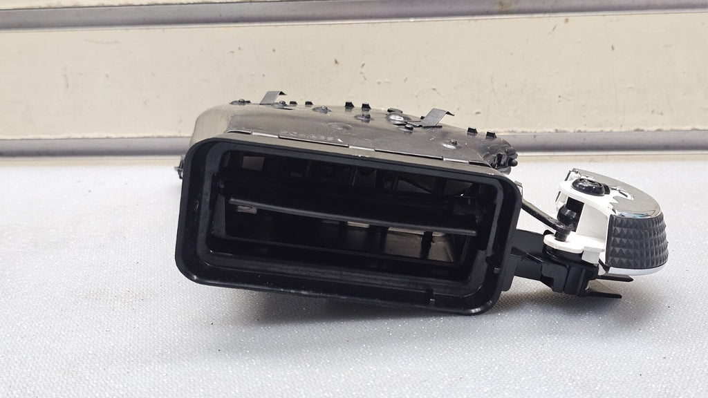 13-18 Ford Escape Dash Center Right Passenger Air Vent Conditioner Filter Heater