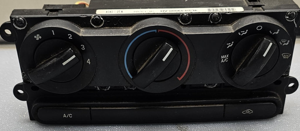 04-08Ford F150 F250 Dash Center AC Heater Climate Control Temperature Unit 2Knob