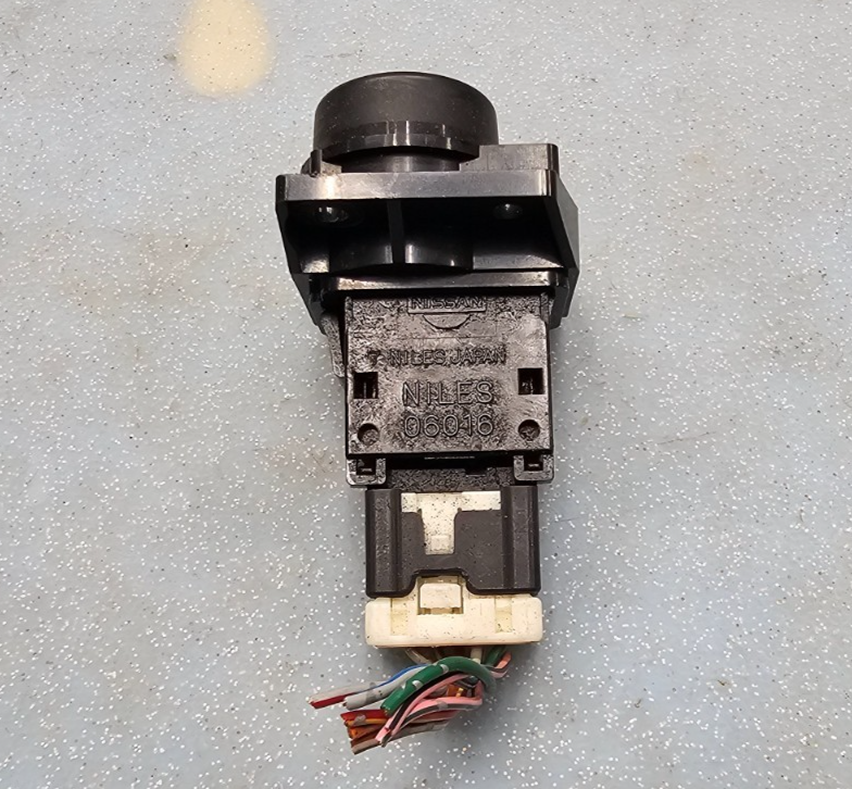 🔥2000 Nissan Pathfinder HAZARD WARNING EMERGENCY FLASHER SWITCH BLACK OEM