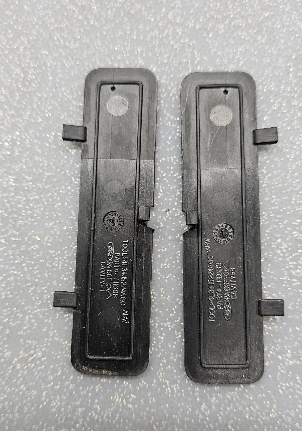🔥04-08 FORD F150 INTERIOR LEFT DOOR PANEL HANDLE SCREW COVER TRIM CAP BLACK OEM