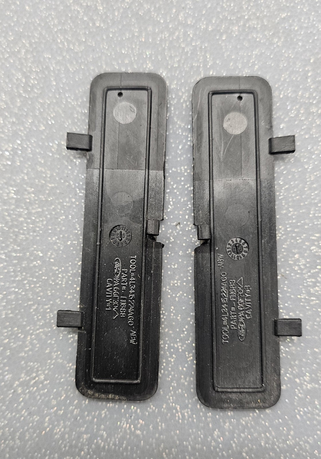 🔥04-08 FORD F150 INTERIOR LEFT DOOR PANEL HANDLE SCREW COVER TRIM CAP BLACK OEM