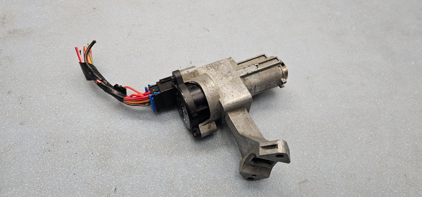 🔥95-07 VUE SC SL STEERING COLUMN IGNITION LOCK CYLINDER KEY SWITCH ASSEMBLY