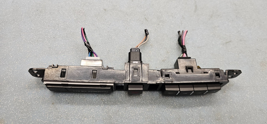 🔥06-24 Acadia Savana Sierra Hazard Light Control Switch Restraint Module PANEL