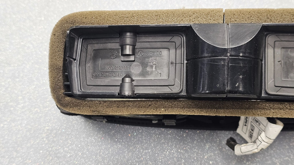 🔥10-14 Volkswagen Golf Front Center Dash AC Air Vent Heater Conditioning Black