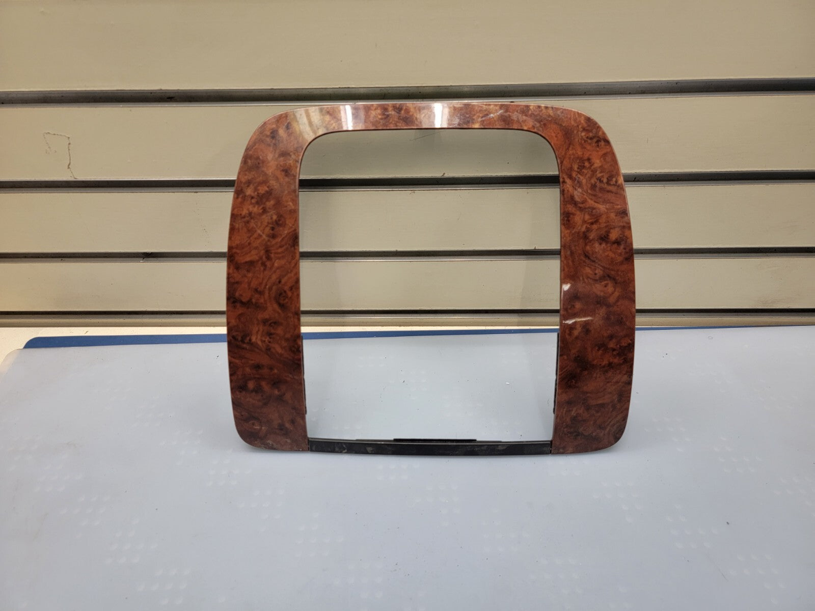 🔥07-13 SUBURBAN TAHOE YUKON CENTER DASH RADIO BEZEL TRIM WOODGRAIN
