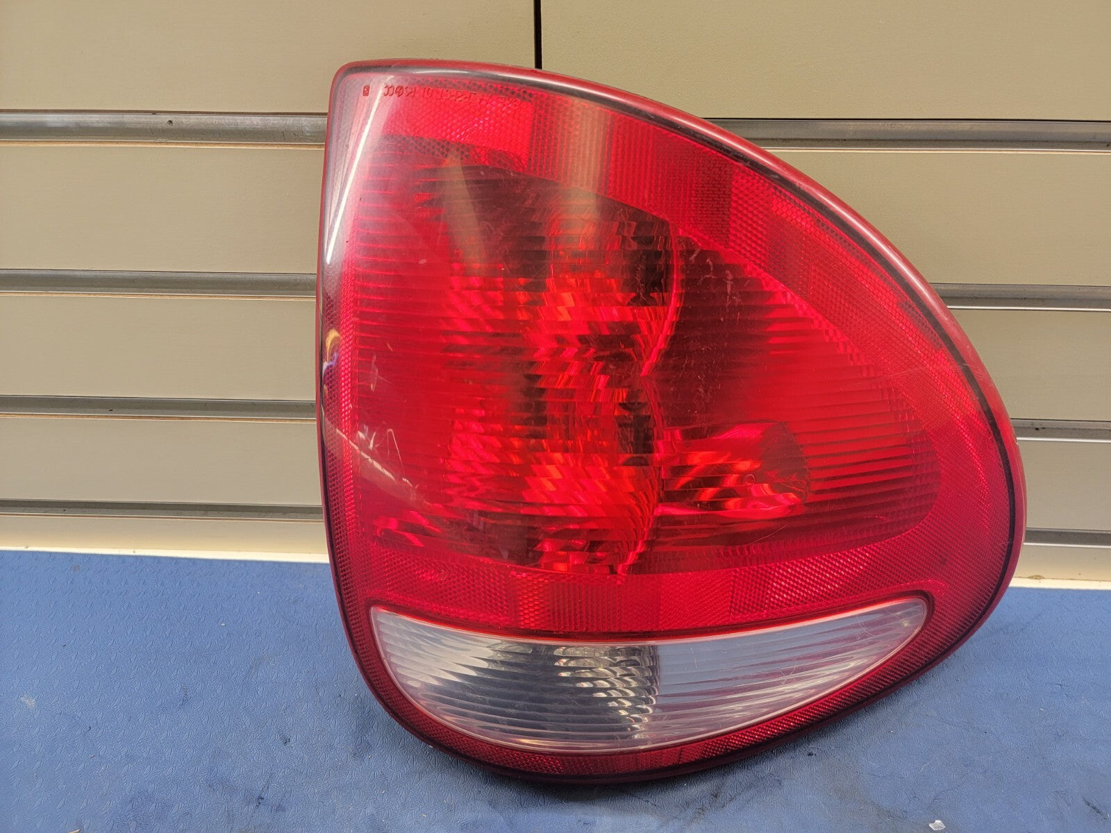 🔥2004-2007 Dodge Caravan LEFT Tail Light Fits  OEM