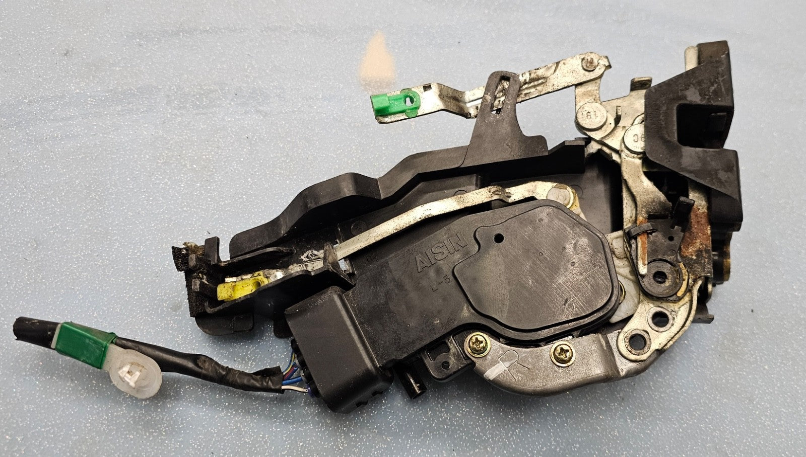 97-01 Toyota Camry Sedan Rear Passenger RH Door Latch Power Lock Actuator  OEM