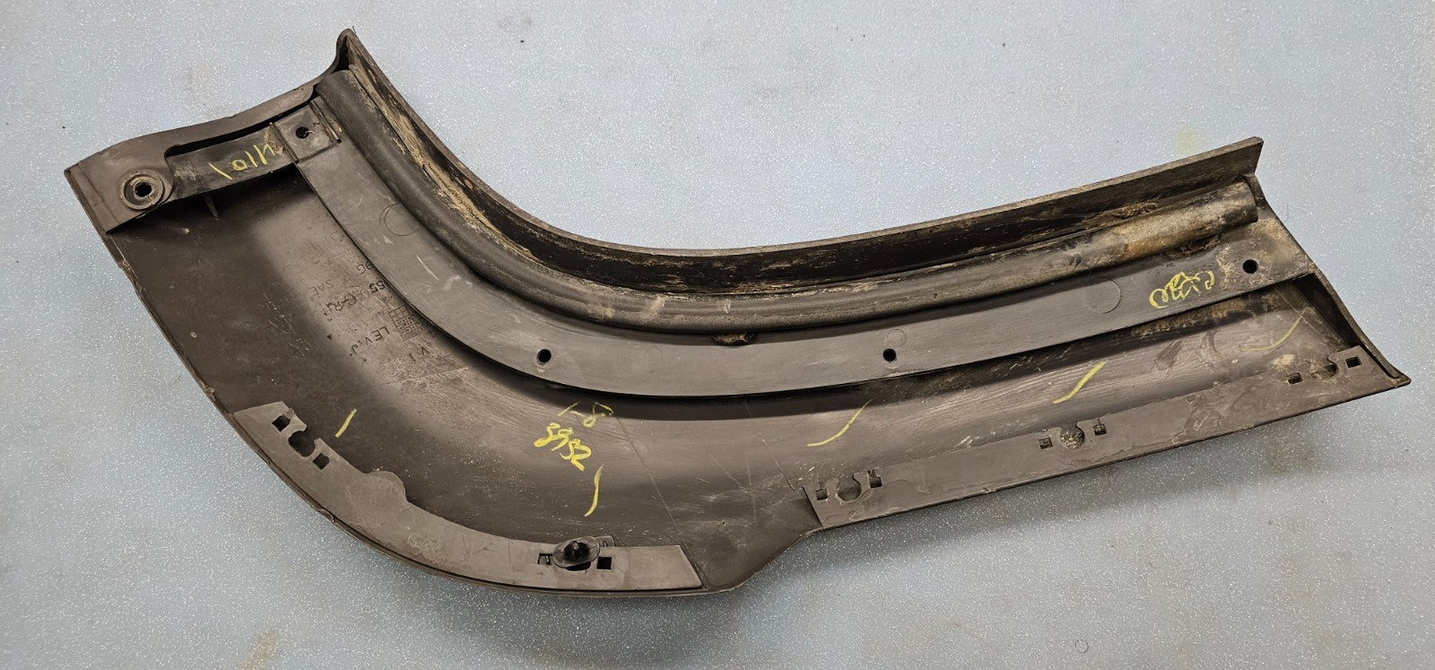 🔥02-07 Jeep Liberty Right Rear Door Fender Flair Extension Molding Gray