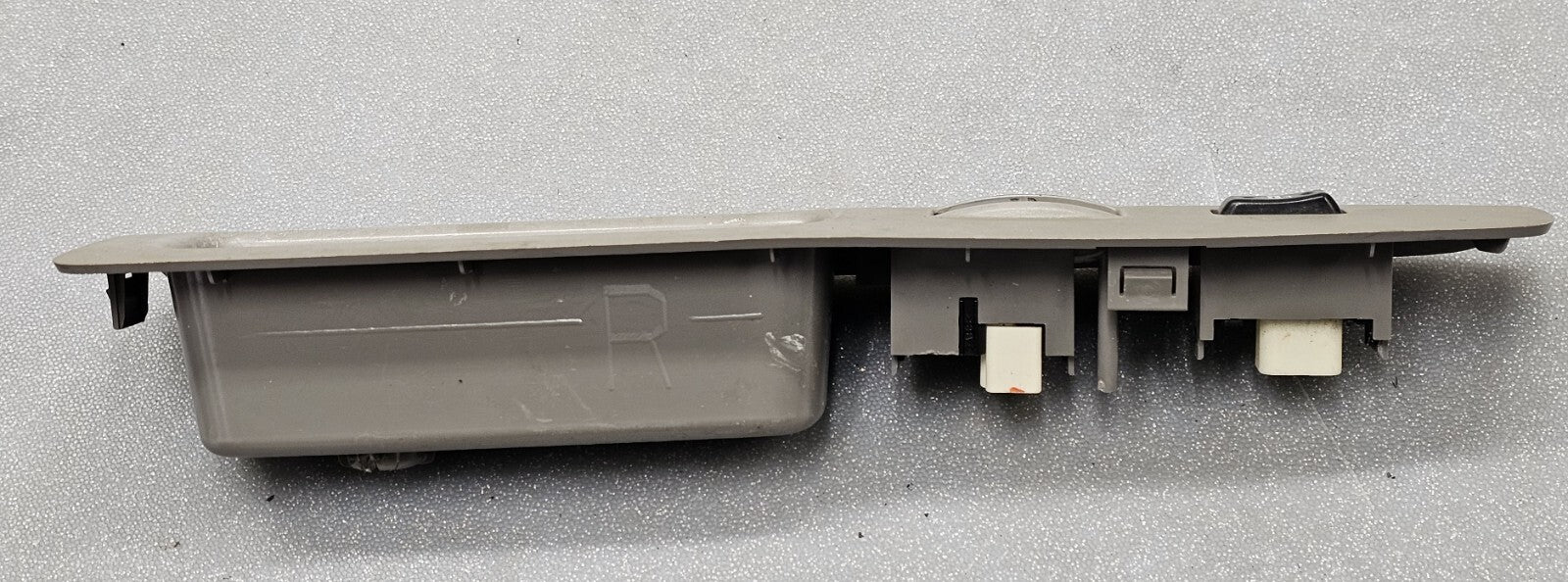 🔥02-06 Toyota Camry Scion XB Front Right Passenger Power Window Door Switch Tan