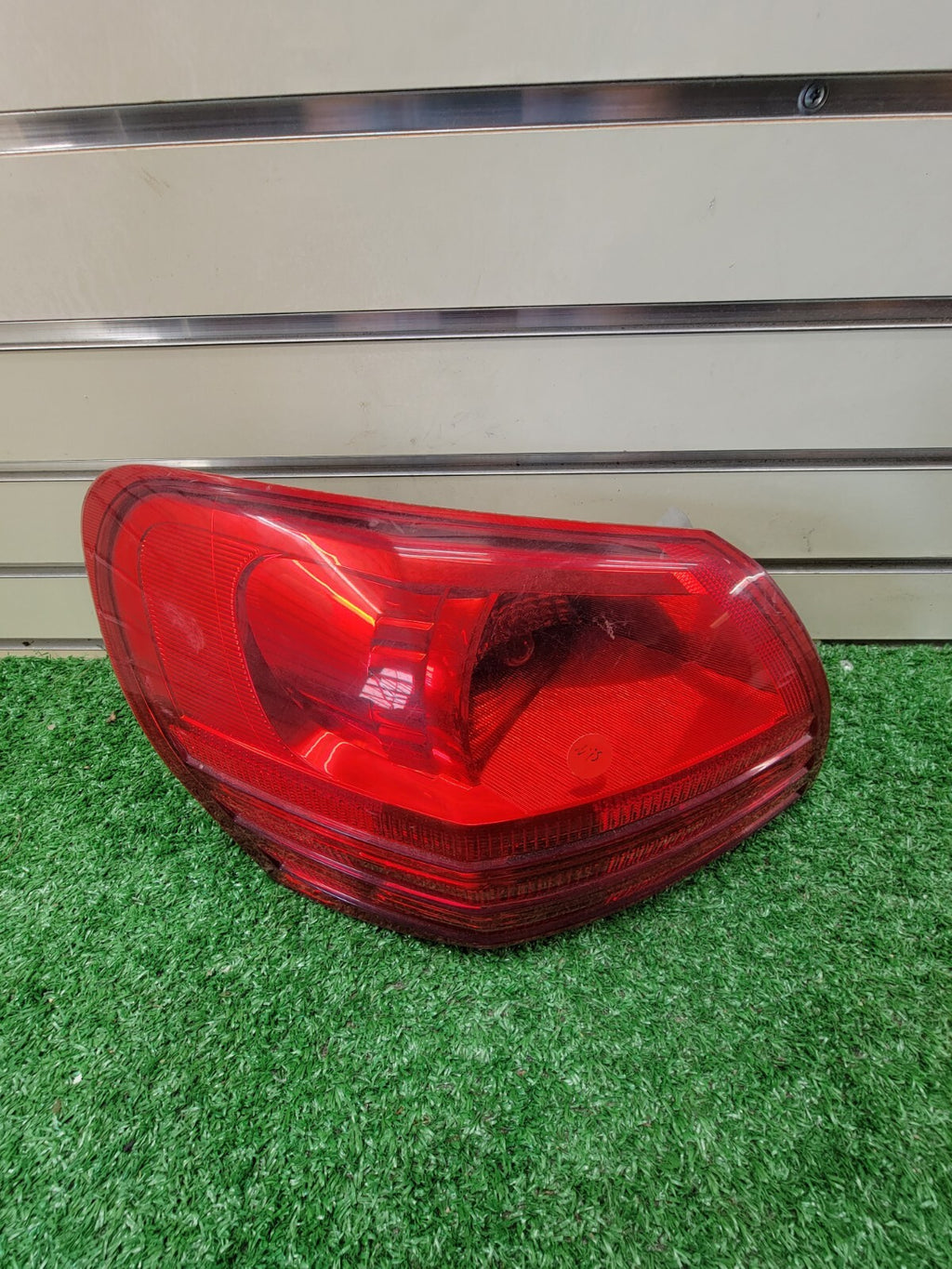 🔥2008-2013 Nissan Rogue Tail Light Lamp Left Driver Side Assembly Chrome