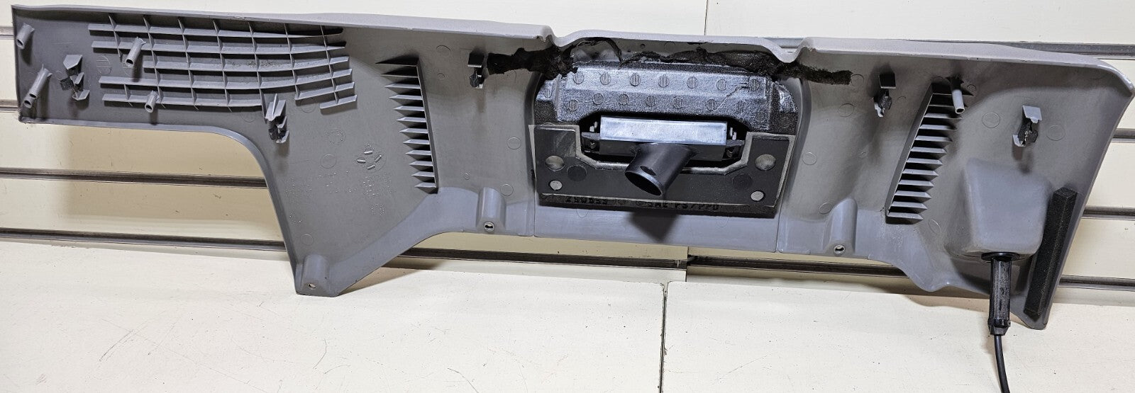 🔥95-99 CHEVY GMC TRUCK CK INSTRUMENT PANEL DASH KNEE BOLSTER PANEL GRAY OEM