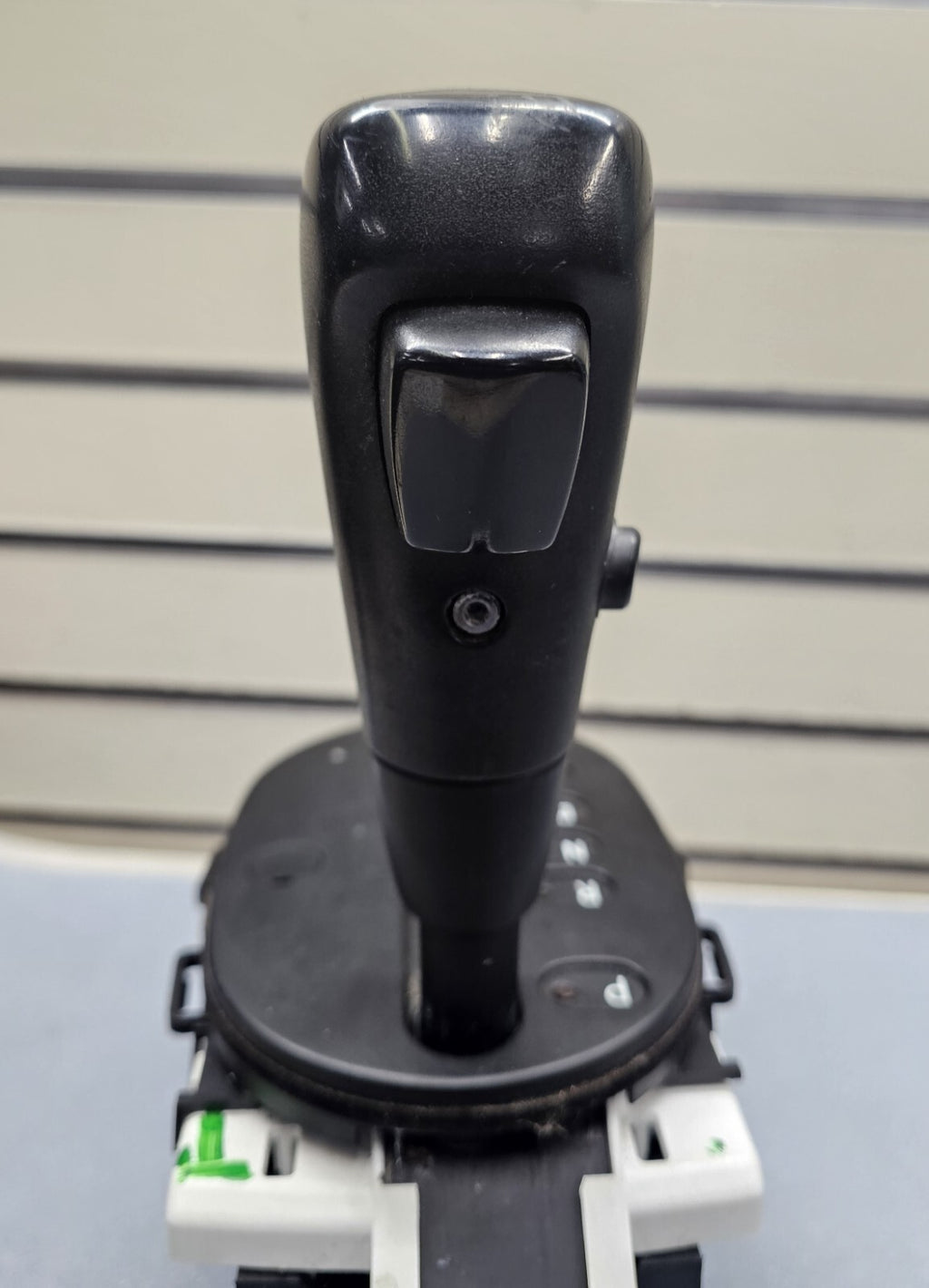 🔥05-07 Mazda Tribute Automatic Transmission Shift Gear Shifter Knob Assembly