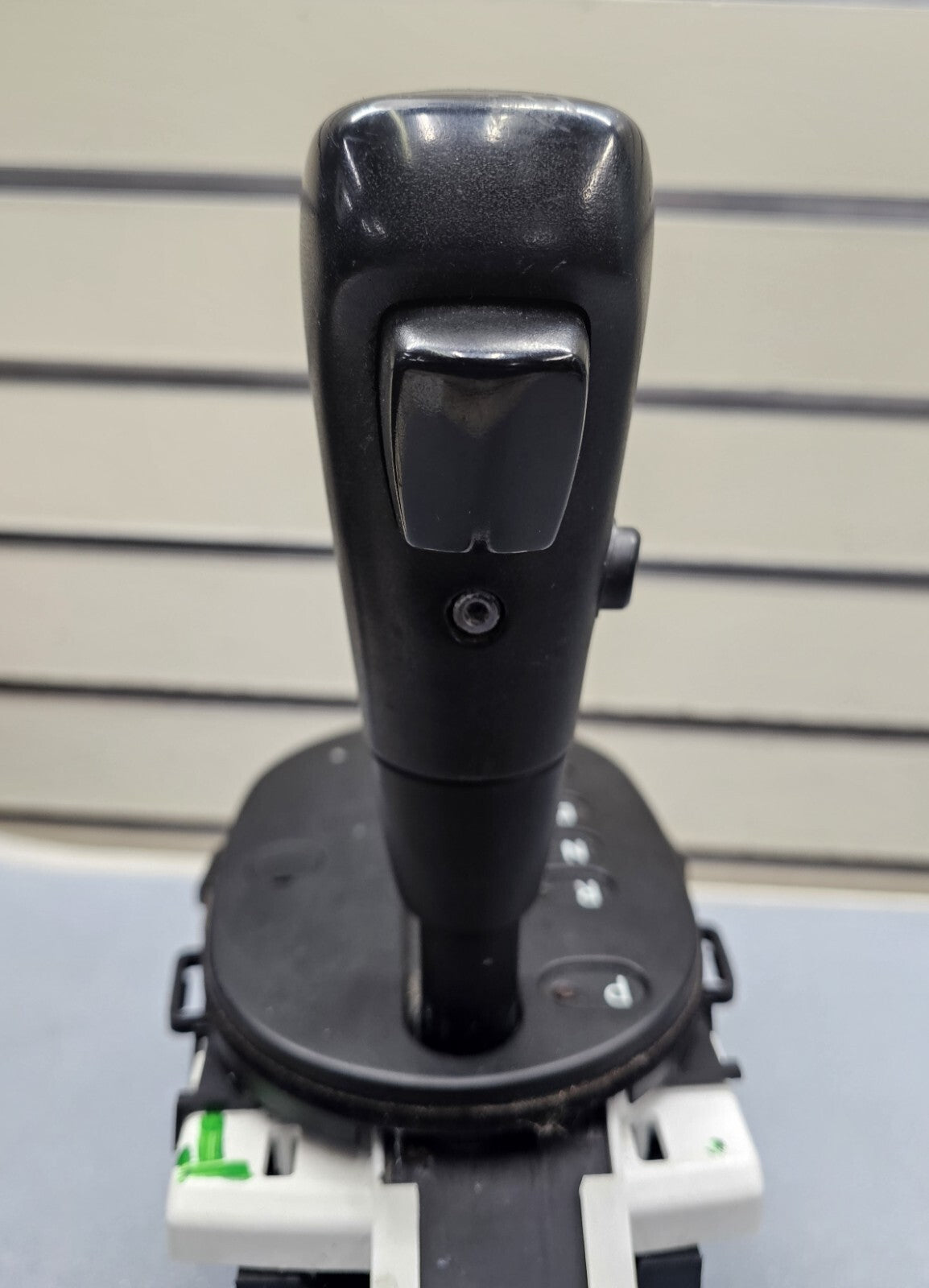 🔥05-07 Mazda Tribute Automatic Transmission Shift Gear Shifter Knob Assembly