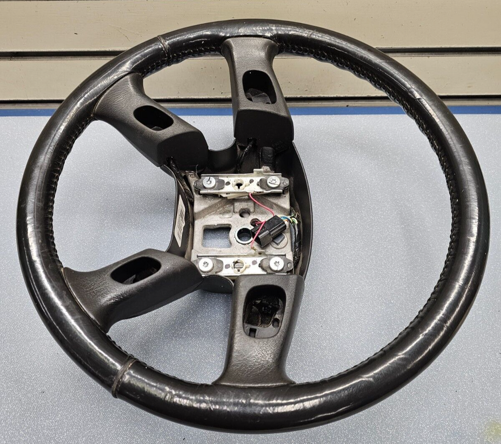 🔥03-06 Chevy Tahoe Yukon Escalade Left Driver Steering Wheel Column Cover BLACK