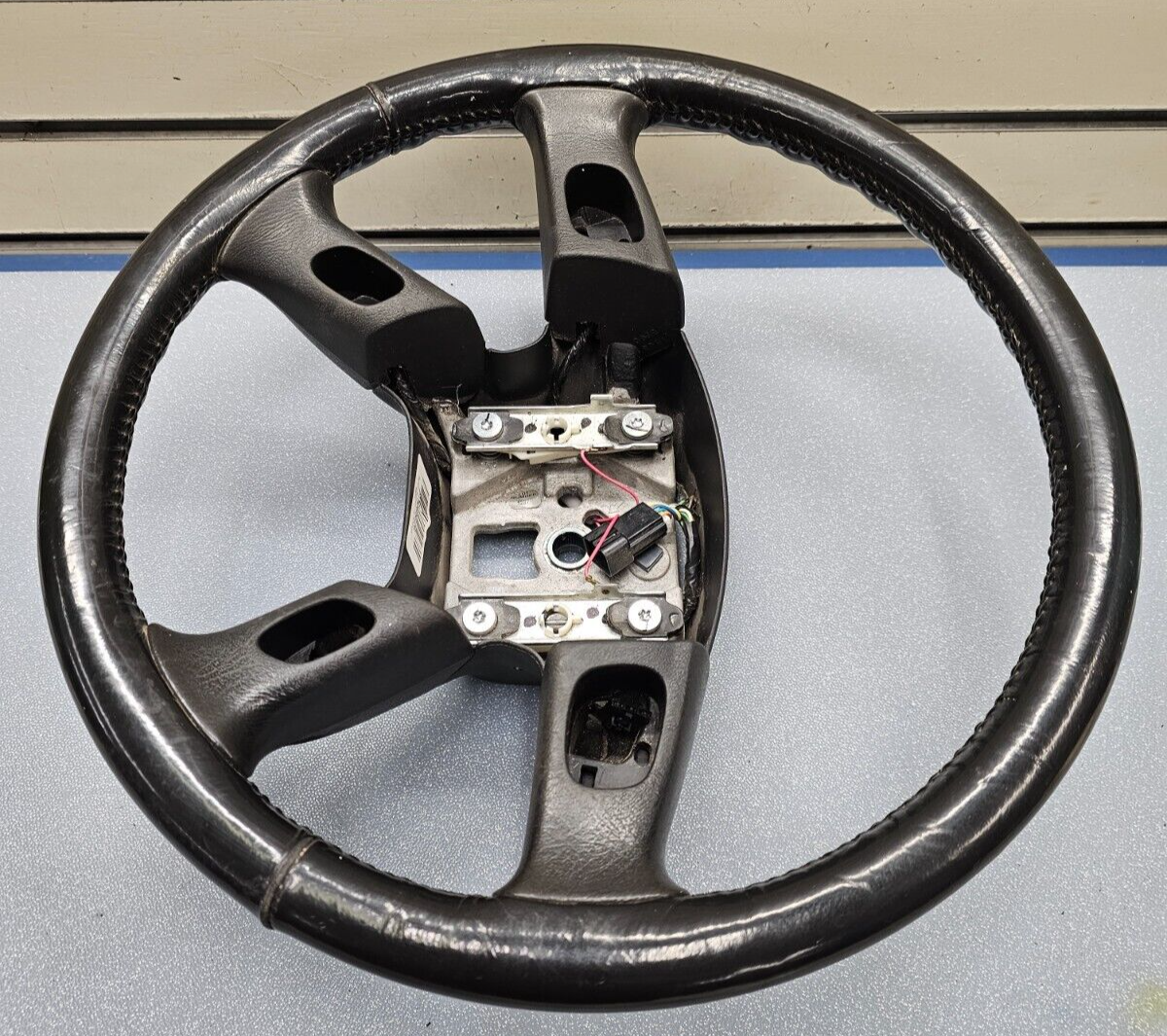 🔥03-06 Chevy Tahoe Yukon Escalade Left Driver Steering Wheel Column Cover BLACK