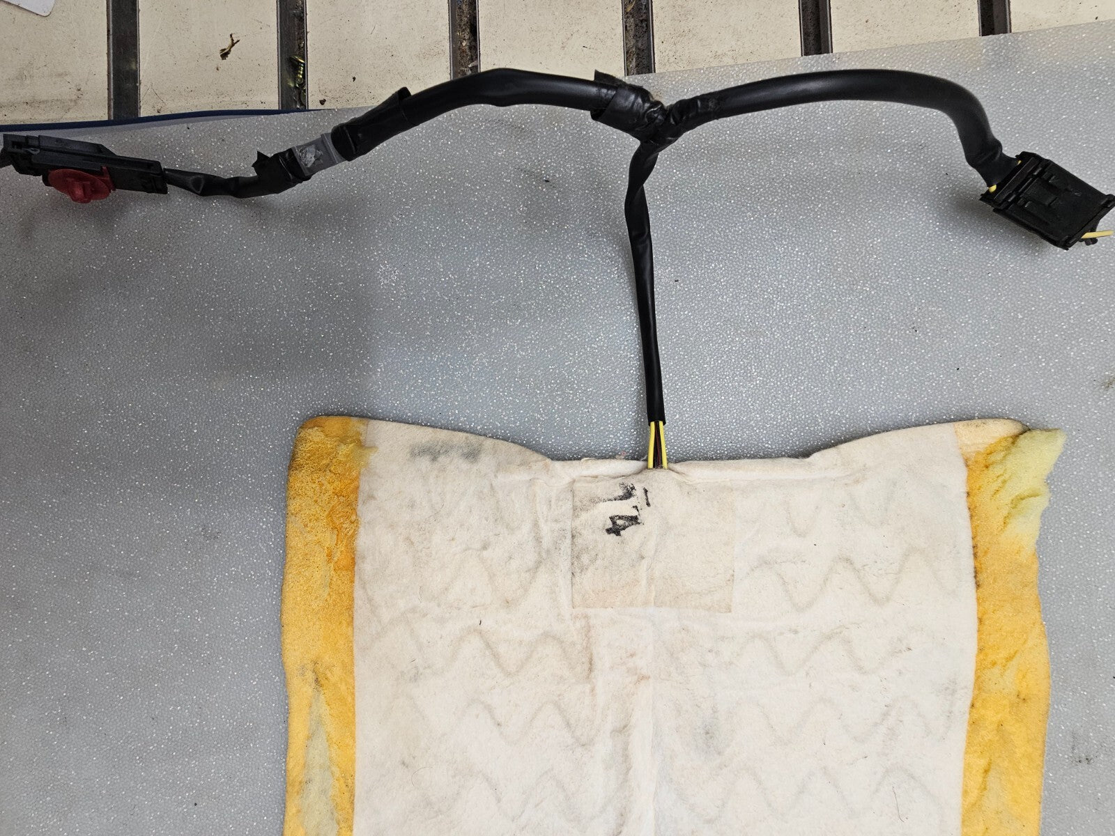 🔥2003-2011 Lincoln Town Car FORD LH Bottom Piece heated Seat pad