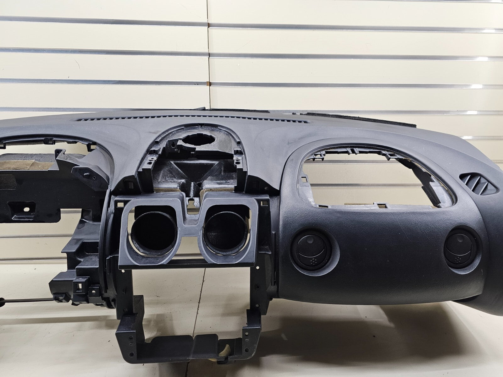 🔥00-05 Mitsubishi Eclipse Front Dash Inner Dashboard Core Frame Mount Assembly