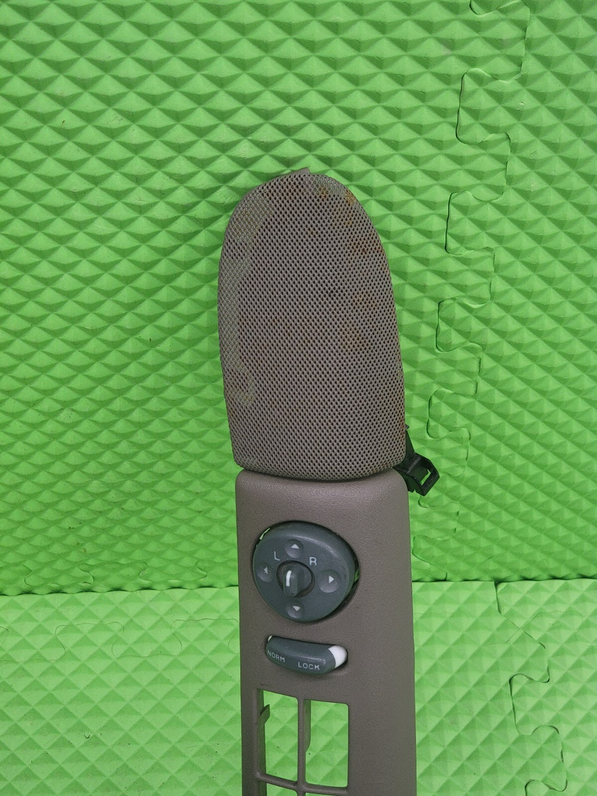 95-99 CHEVY TAHOE SUBURBAN GMC YUKON Driver Master Power Window Switch Tan WS2