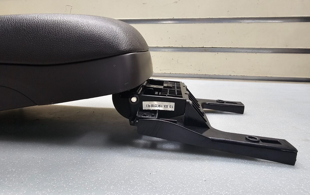 11-13 Hyundai Elantra Center Console Leather Armrest Lid Top Pad Assembly Black