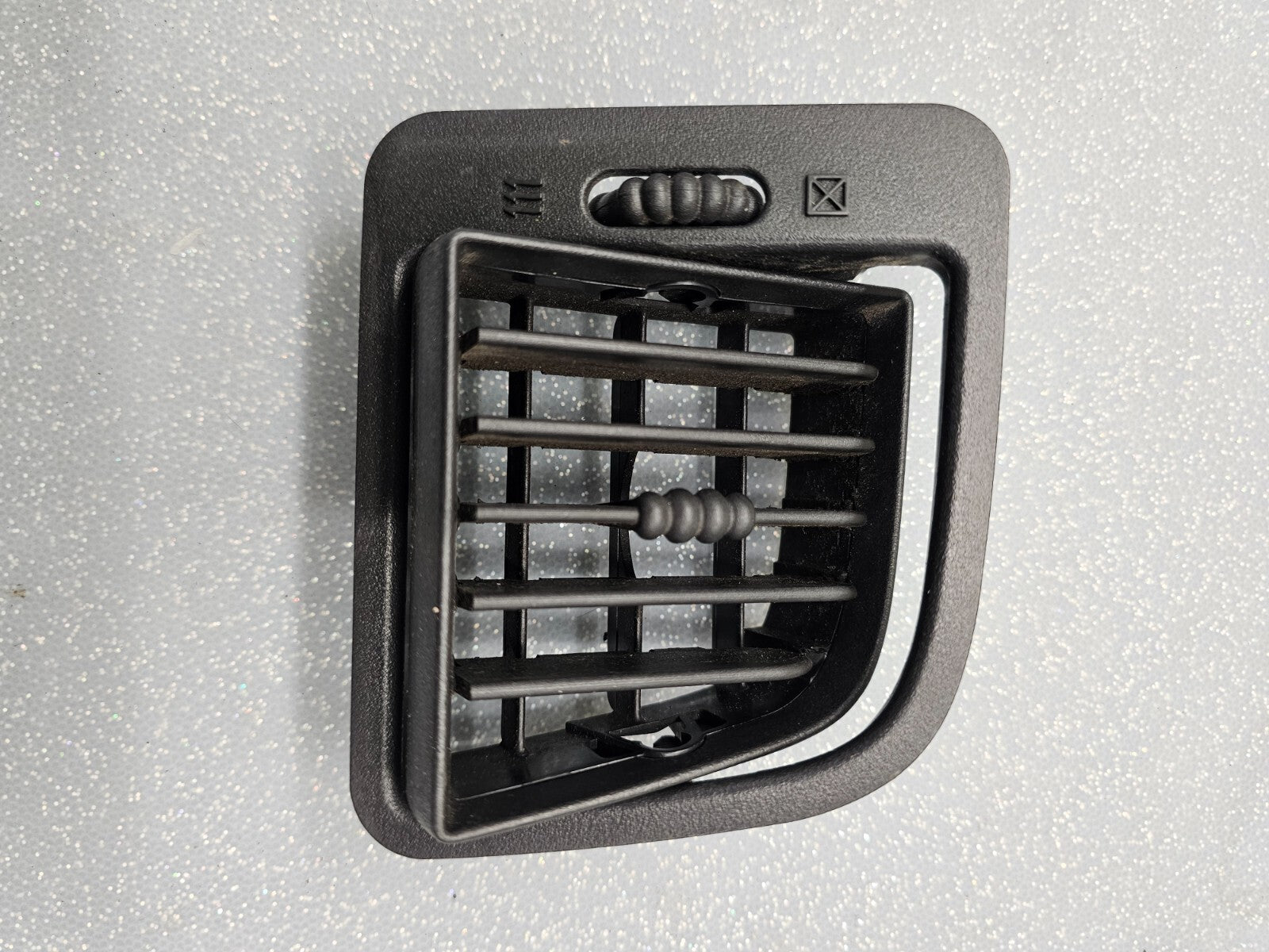 🔥99-06 Silverado Sierra Dash Air Vent Heater Climate Temperature Left Black OEM