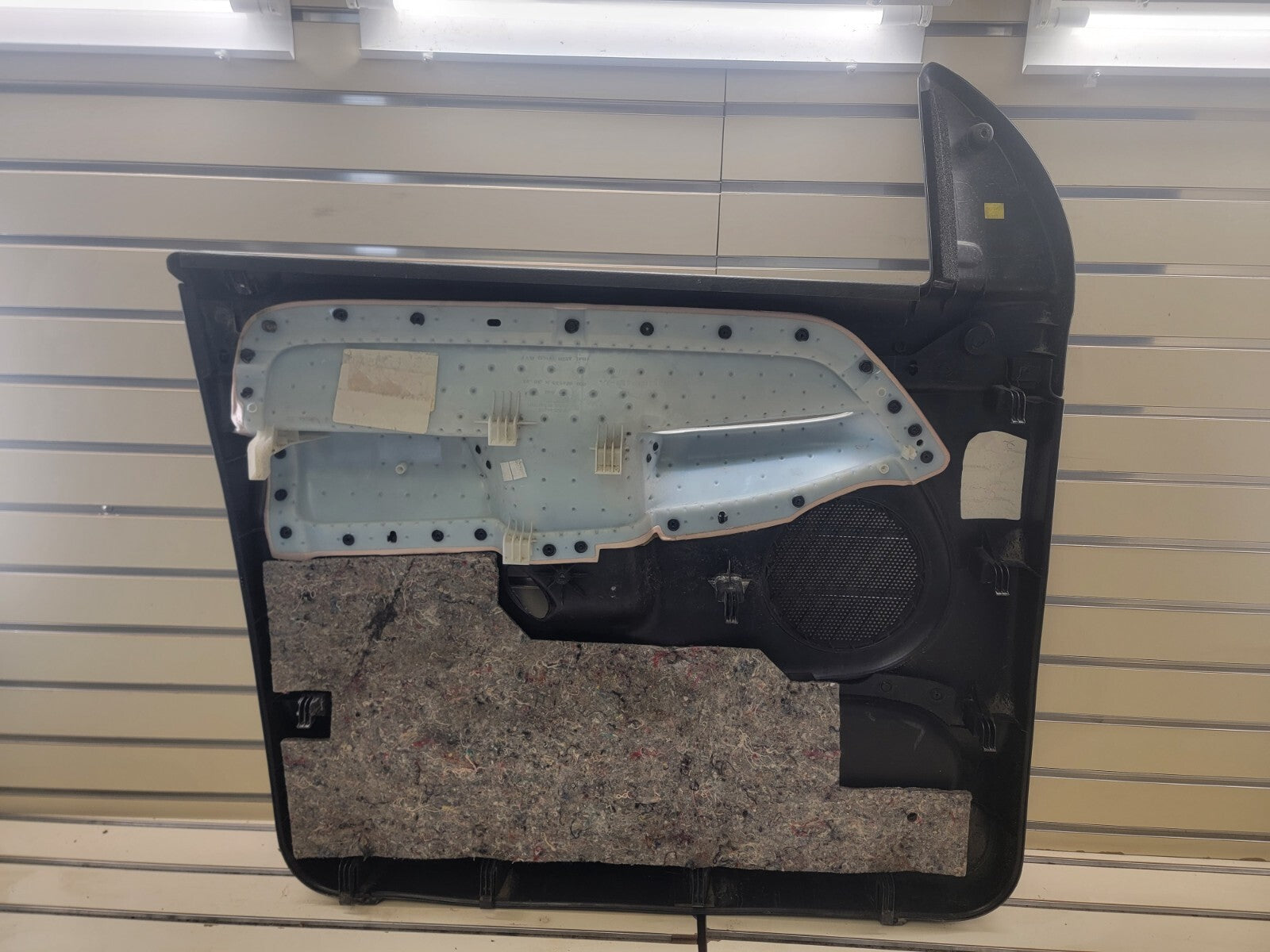 🔥2002-2005 Dodge RAM Interior Door Panel Front right passenger black Auto D11