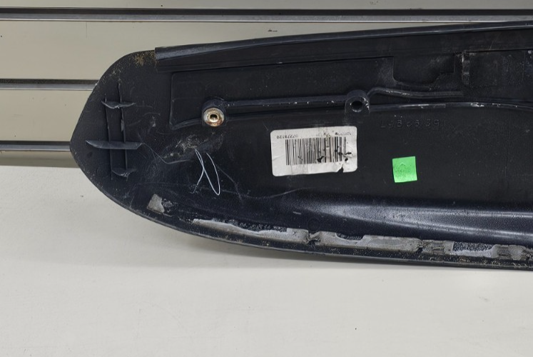 🔥2002-2009 Chevrolet Trailblazer Rear Hatch Spoiler Brake Light Silver OEM SP2