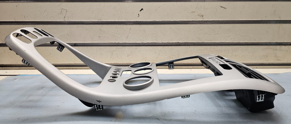 🔥05-06 Chevy Equinox Center Dash Radio Climate Control Bezel Trim Panel Silver