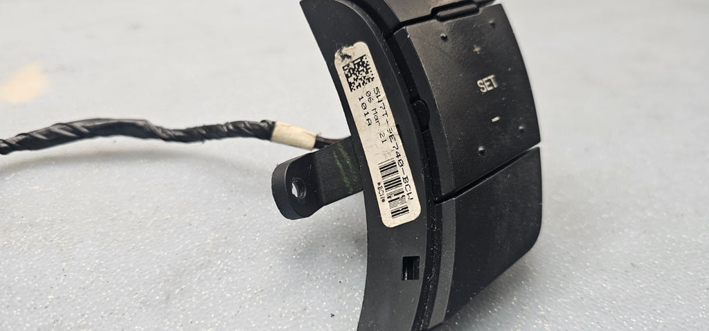 🔥05-11 CROWN VICTORIA GRAND MARQUIS STEERING COLUMN WHEEL CRUISE SWITCH OEM