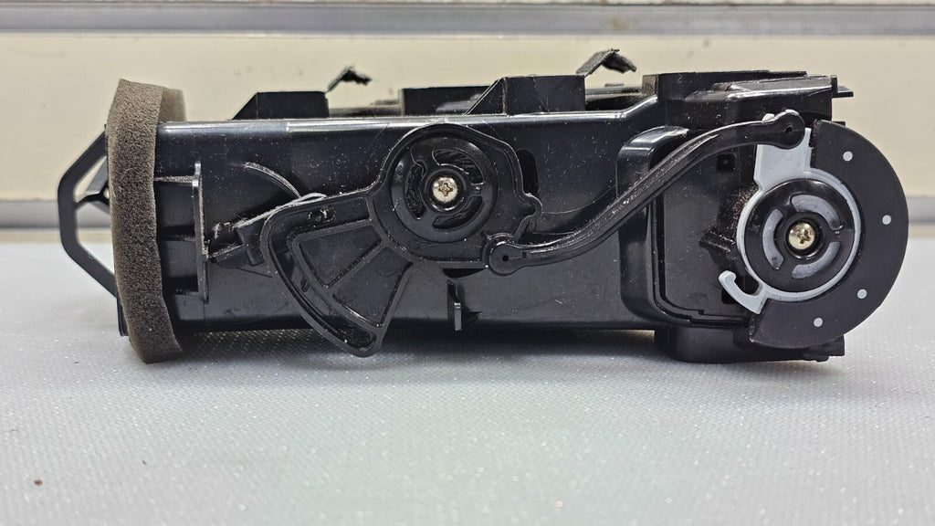 🔥04-08 MAXIMA LEFT DRIVER CENTER DASH AC HEATER AIR VENT GRILLE CONDITIONING