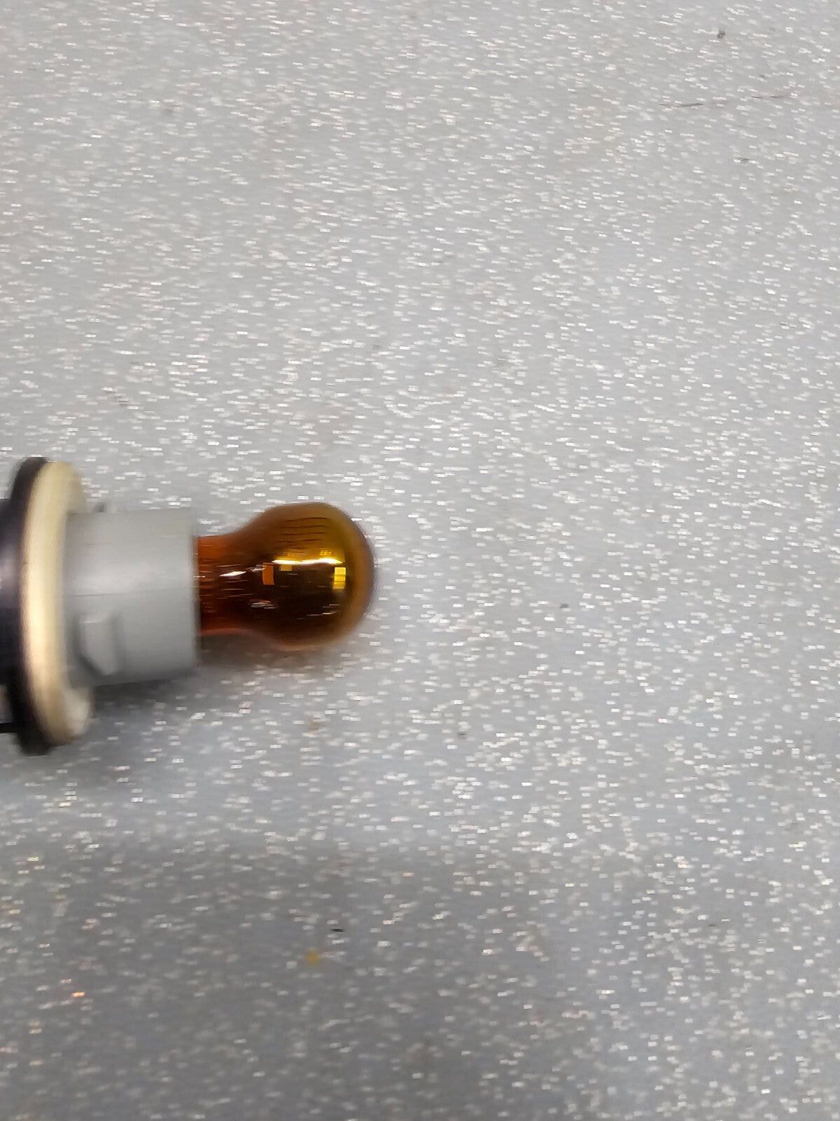 2008-2010 Dodge Ram 1500 2500 3500 Turn Signal Light Bulb Socket Flasher