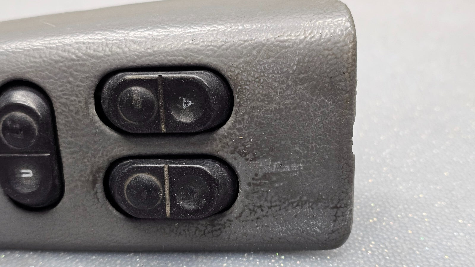 03-08 Ford  E150 E250 E350 Left Driver Door Mirror Window Power Lock Switch Gray