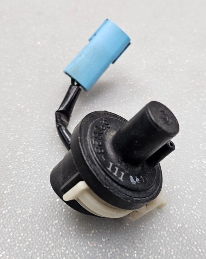 🔥1999-2004 NISSAN PATHFINDER VACUUM SWITCH SWIRL CONTROL VALVE OEM