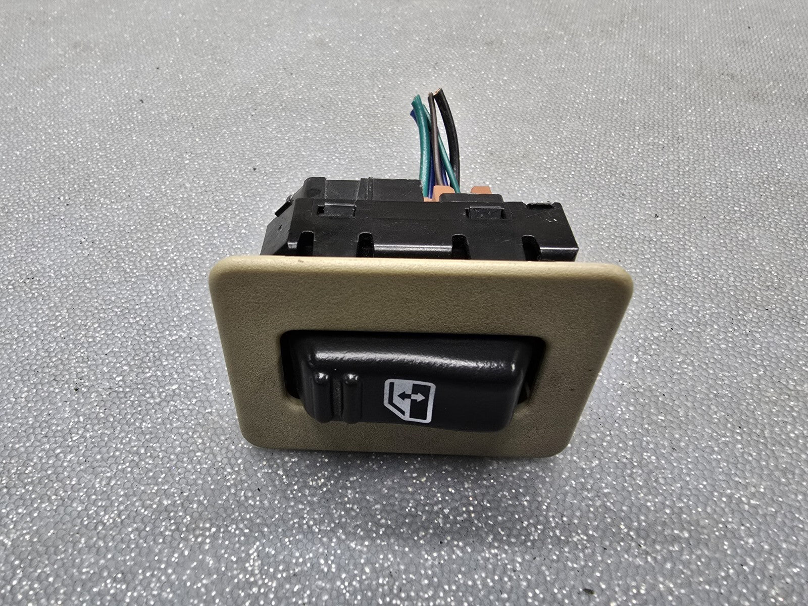 99-02 Chevy Silverado SIERRA Power Window Switch REAR Left or Right Side TAN WS3