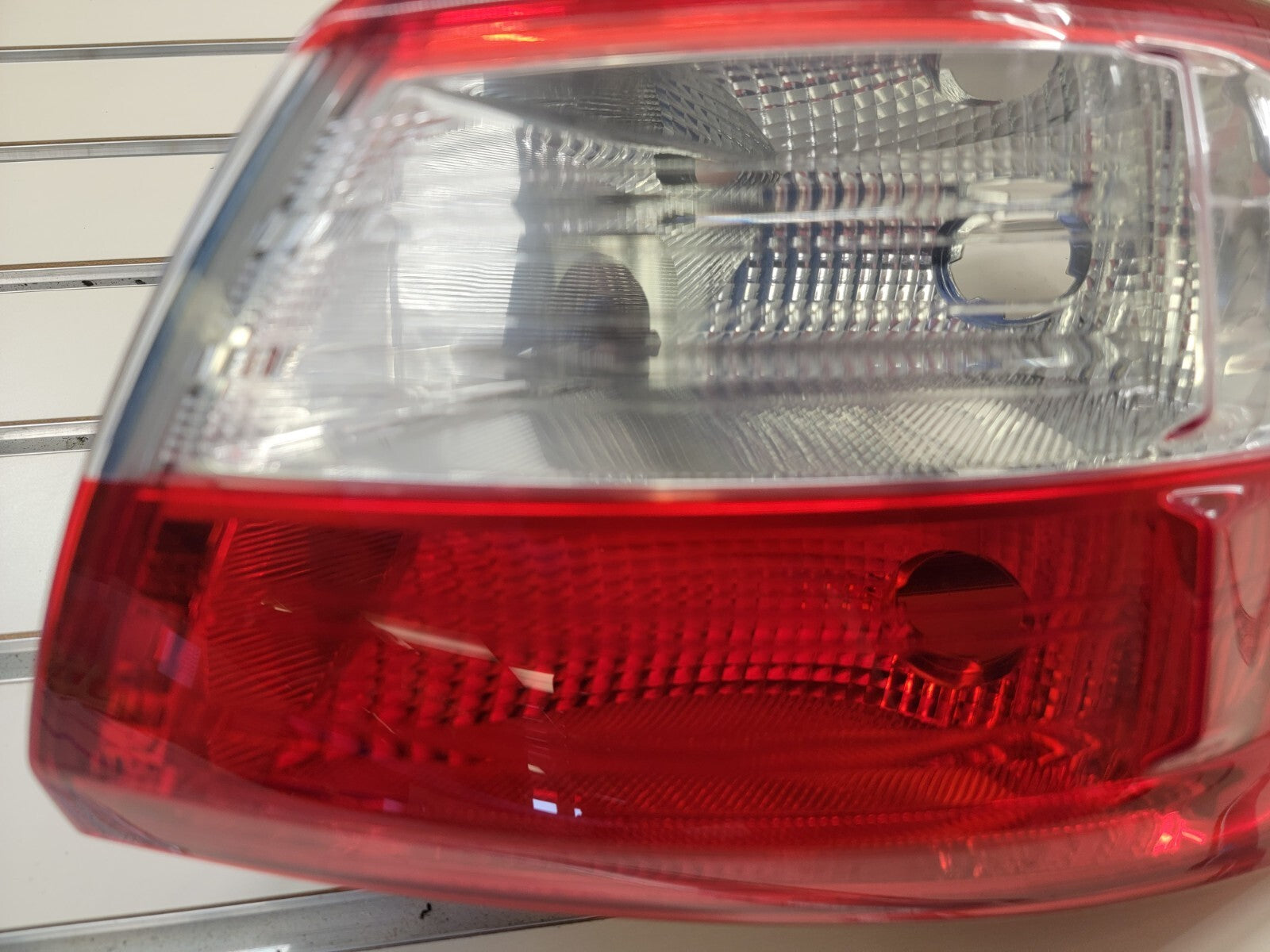 🔥12-14 Ford Focus Sedan Tail Light Lamp Right Passenger Assembly Chrome OEM